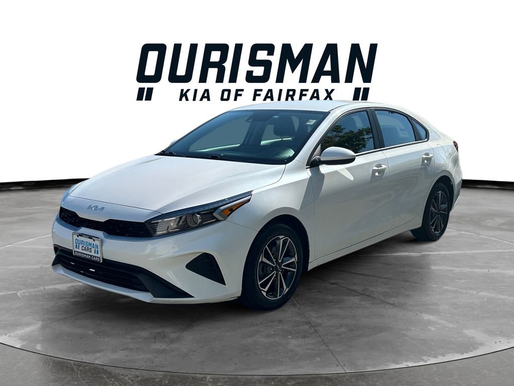 Certified 2023 Kia Forte LXS FWD image 2