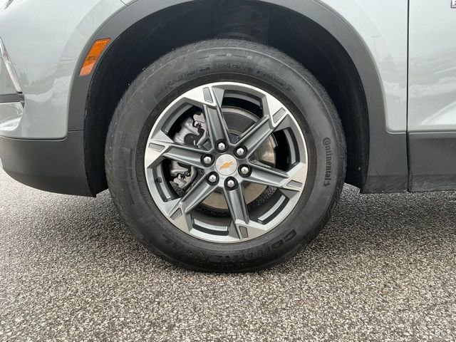 Used 2025 Chevrolet Blazer LT image 16