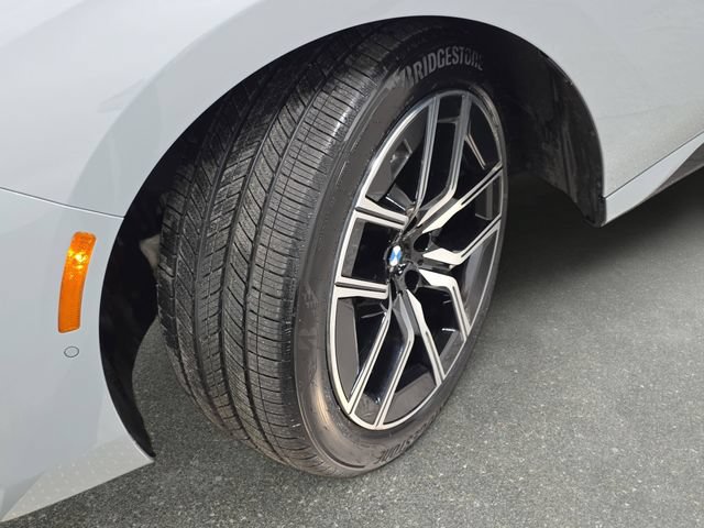 Certified 2025 BMW 740i xDrive AWD/4WD image 27