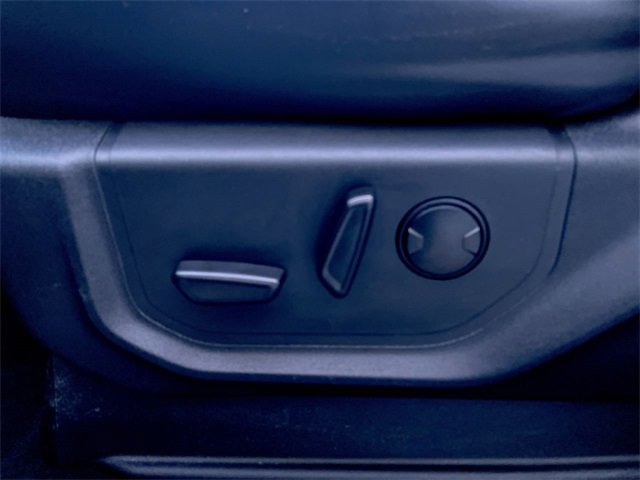 Used 2023 Ford Expedition Max XLT image 12