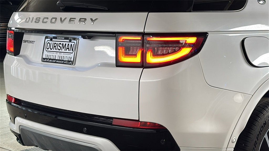 Used 2024 Land Rover Discovery Sport S image 8