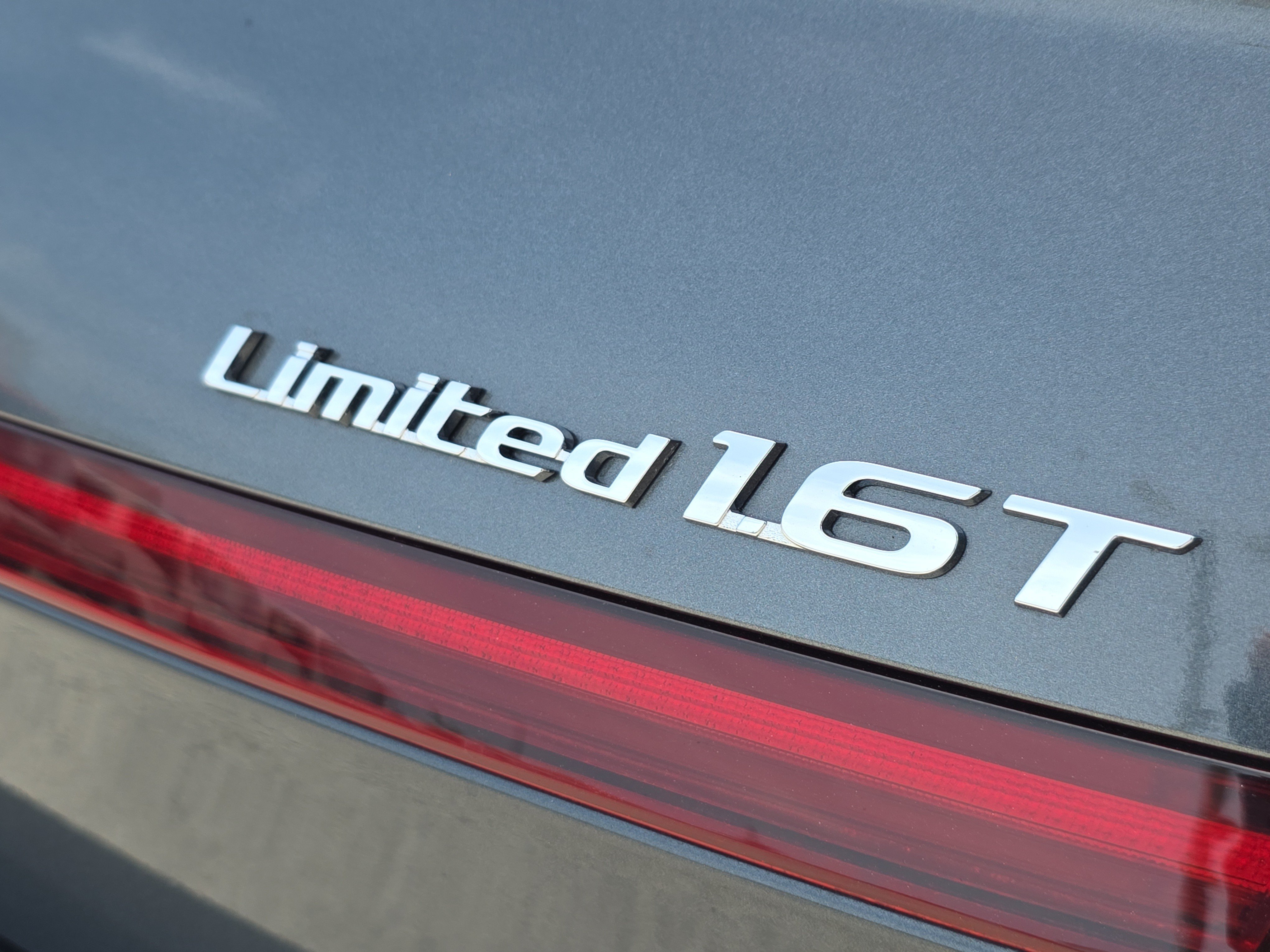 Used 2023 Hyundai Sonata Limited FWD image 10