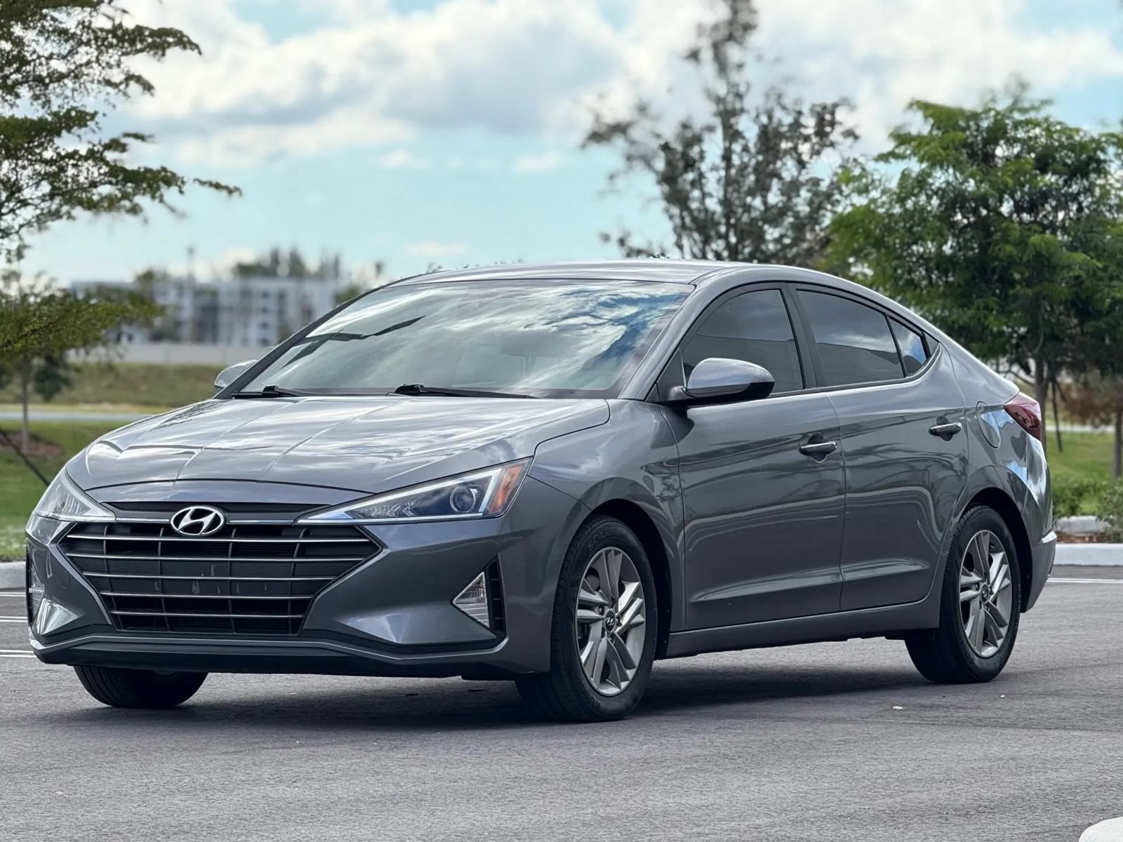 Used 2019 Hyundai Elantra SEL FWD image 5