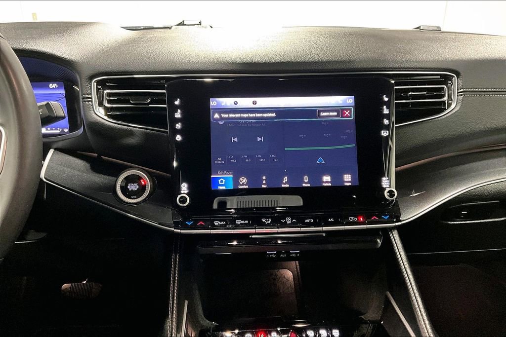 Used 2023 Jeep Wagoneer 4WD w/ Convenience Group I image 8