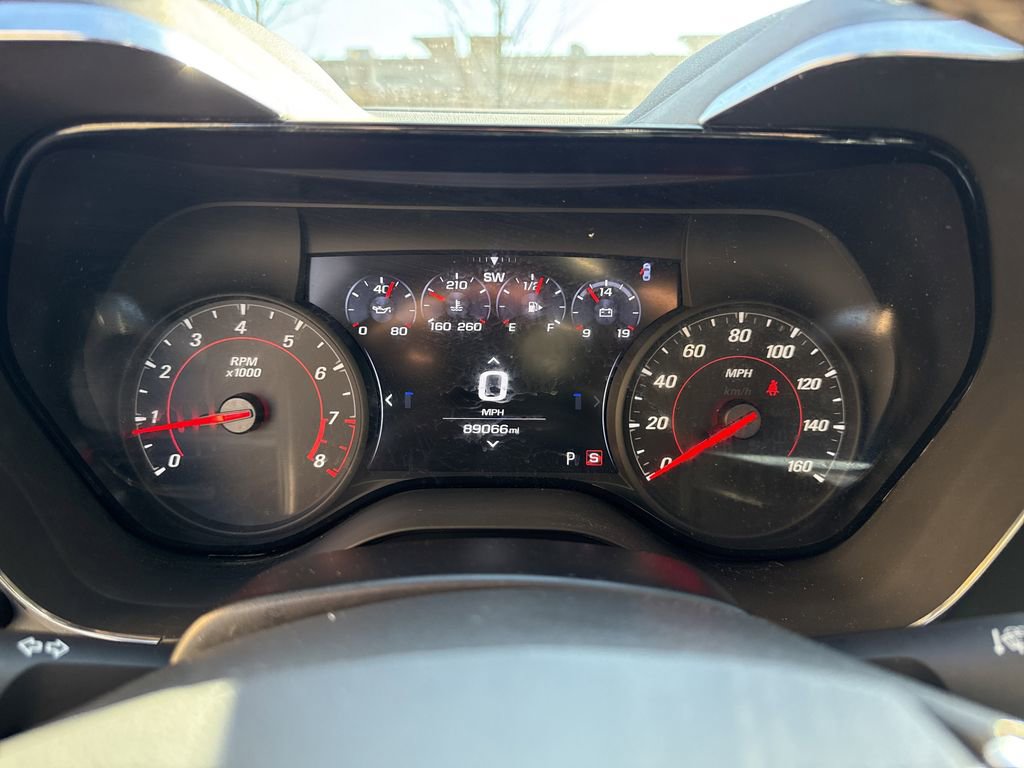 Used 2023 Chevrolet Camaro LT RWD image 16