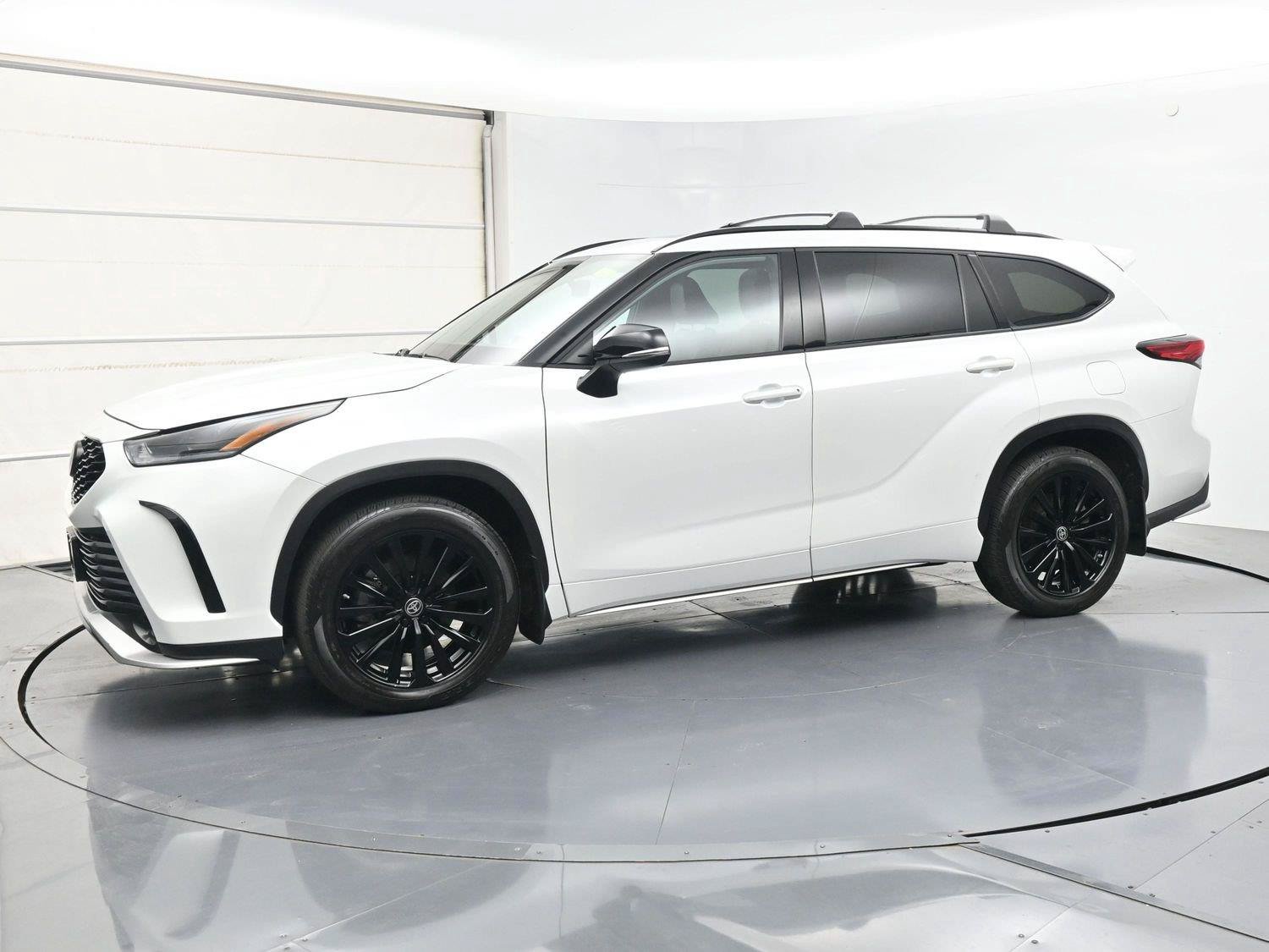 Used 2023 Toyota Highlander XSE AWD/4WD image 26