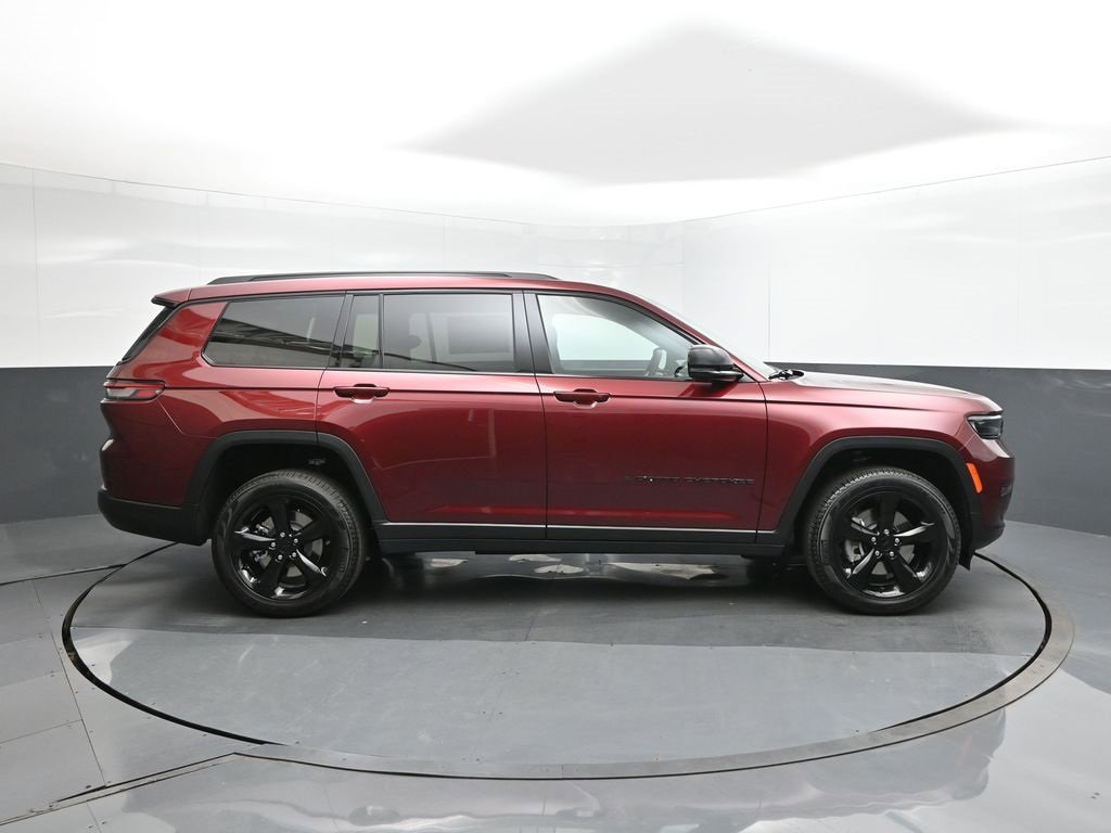 New 2025 Jeep Grand Cherokee L Limited w/ Black Appearance Package image 26