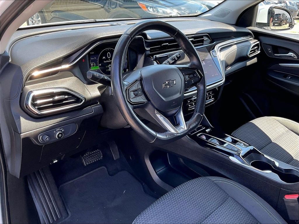 Used 2023 Chevrolet Bolt EUV LT w/ Comfort Package FWD image 8
