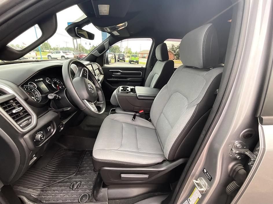 Used 2023 RAM 1500 Big Horn AWD/4WD image 4