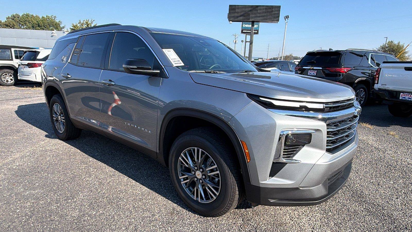 New 2026 Chevrolet Traverse LT AWD/4WD image 6