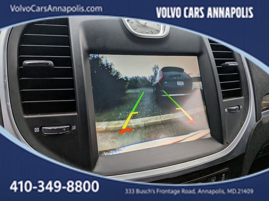 Used 2013 Chrysler 300 C image 1