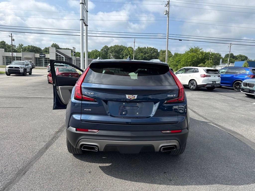 Used 2019 Cadillac XT4 Premium Luxury w/ Cold Weather Package AWD/4WD image 20