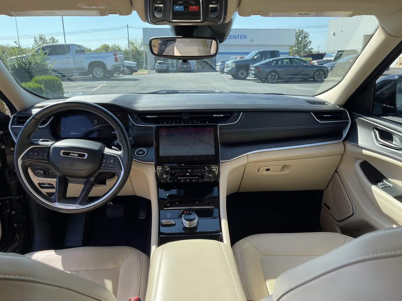 Used 2022 Jeep Grand Cherokee L Limited AWD/4WD image 20