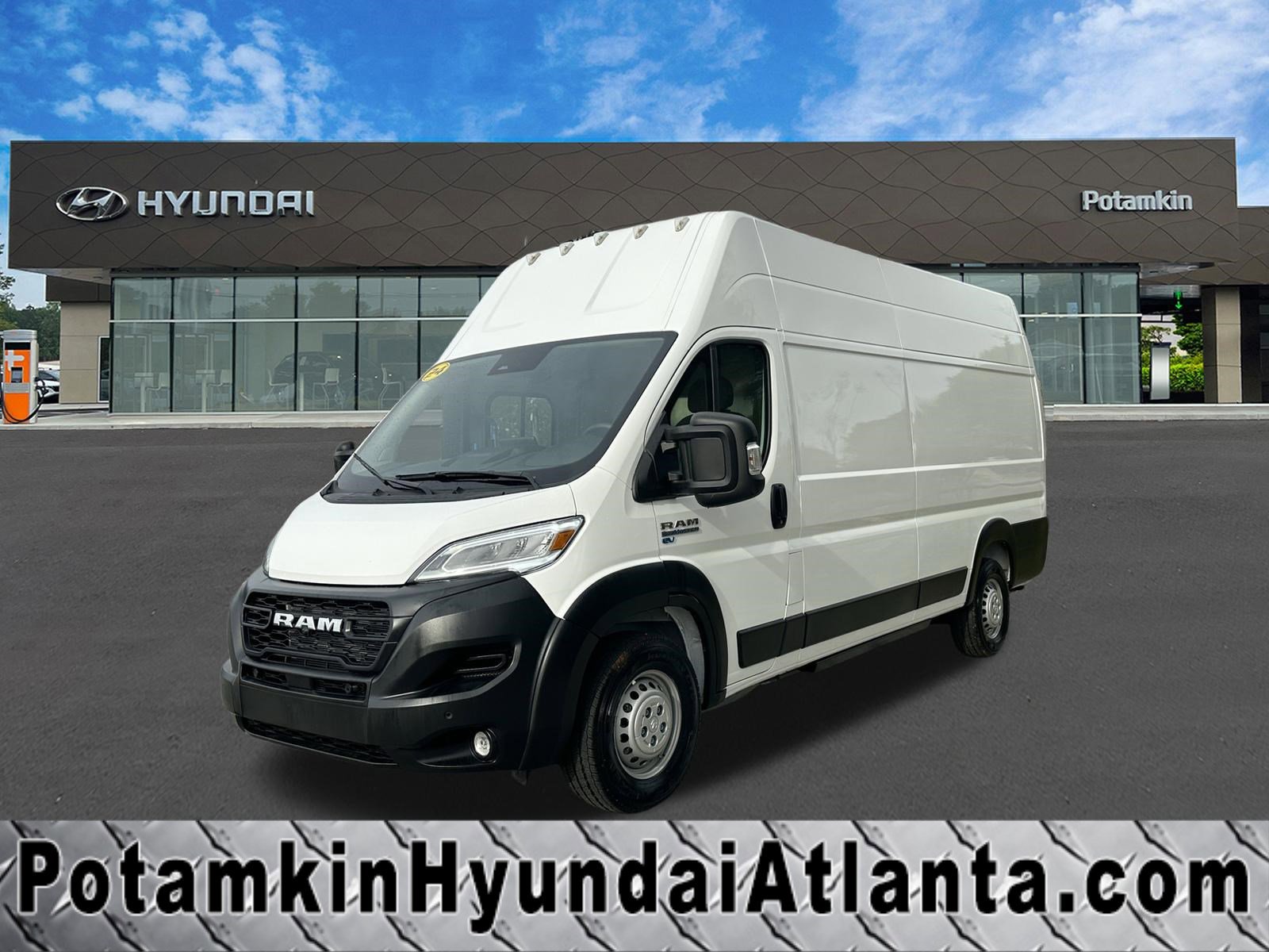 Used 2024 RAM ProMaster 3500 w/ Delivery Van Package image 1