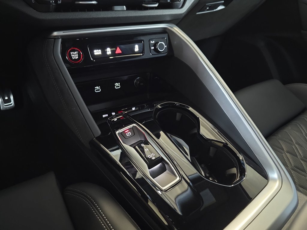 New 2026 Audi SQ5 Prestige AWD/4WD image 23