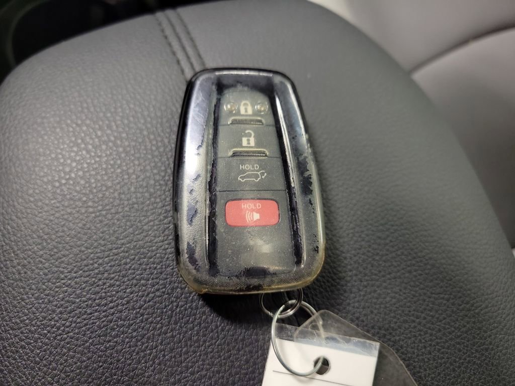 Used 2025 Toyota RAV4 XLE Premium w/ Weather Package AWD/4WD image 17