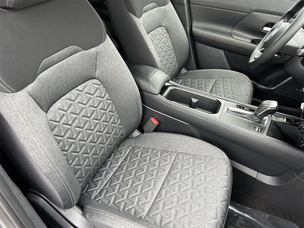 New 2026 Nissan Kicks SV image 12