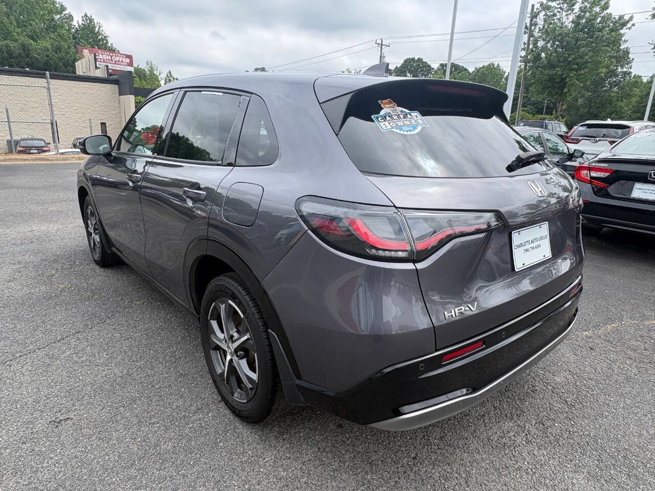 Used 2023 Honda HR-V EX-L image 4