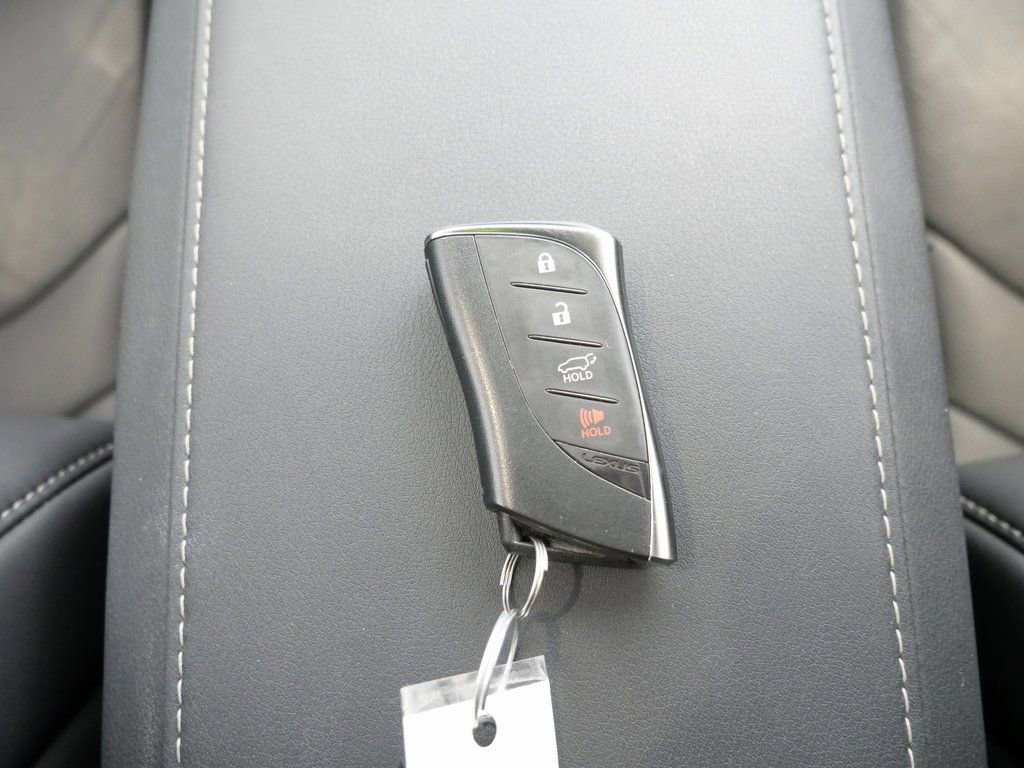 Used 2023 Lexus RX 500h F Sport image 27