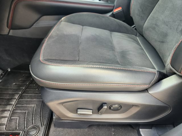 Used 2025 Ford Explorer ST AWD/4WD image 24
