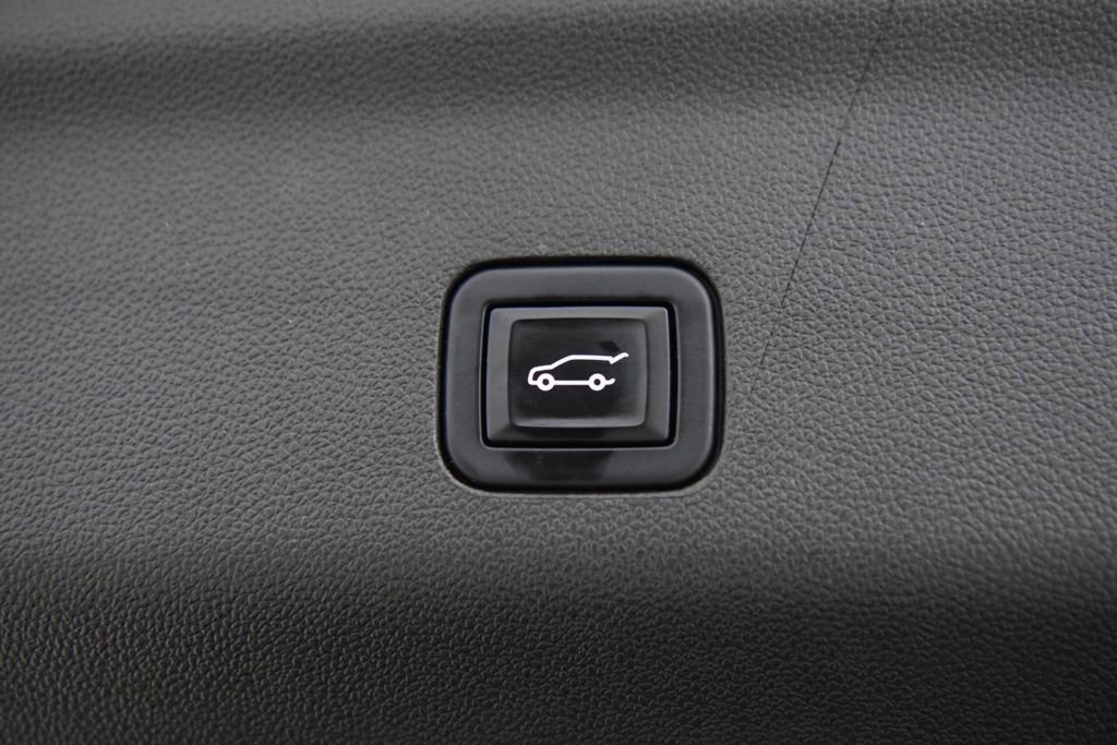 Used 2022 Chevrolet Tahoe High Country AWD/4WD image 26