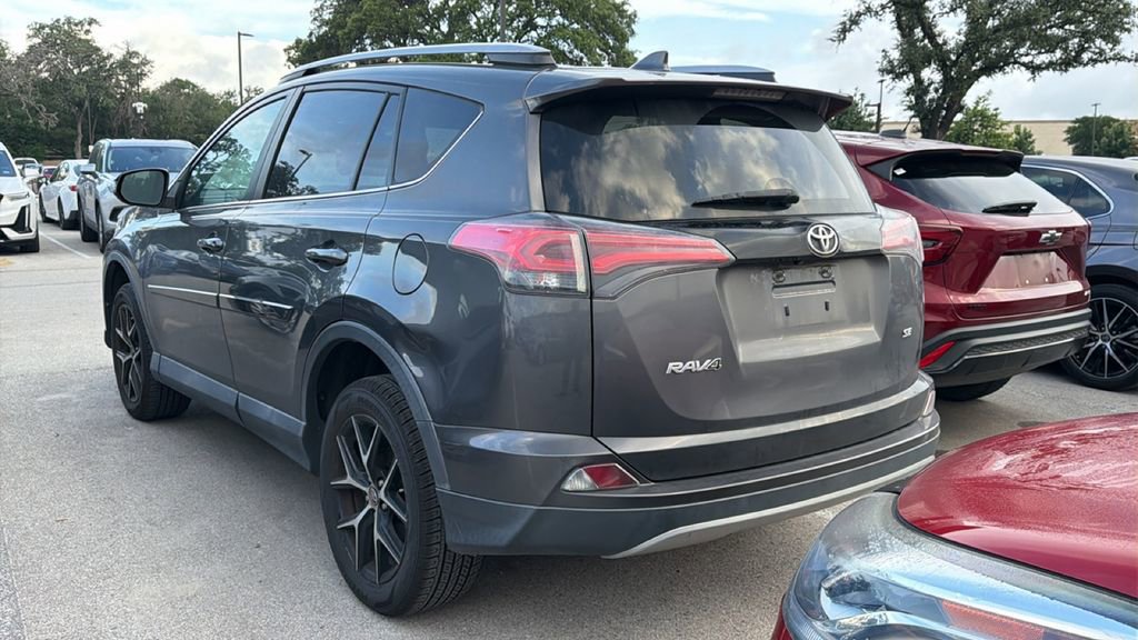 Used 2018 Toyota RAV4 SE w/ Power Extra Value Package FWD image 6