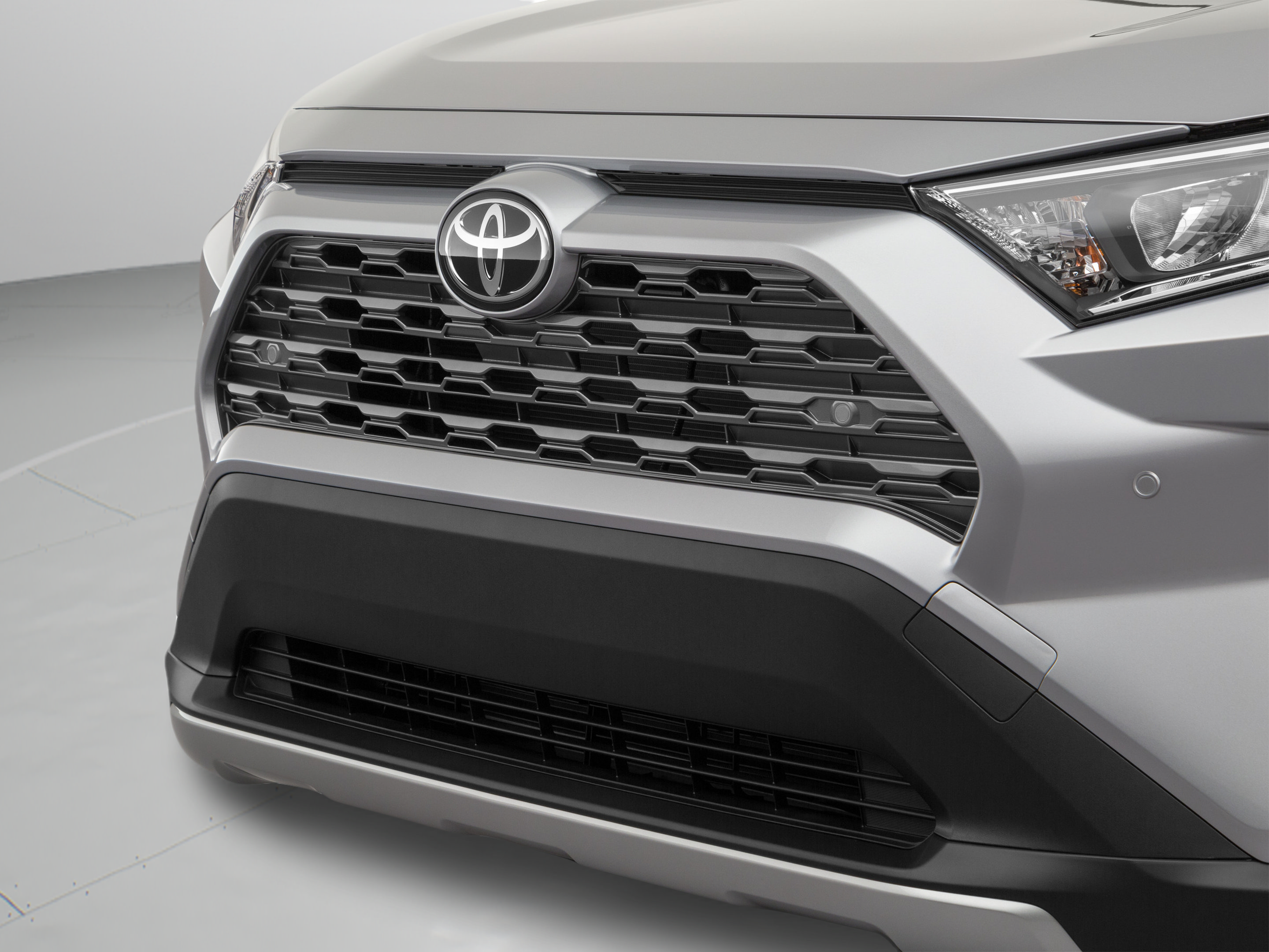 Used 2020 Toyota RAV4 Limited FWD image 60