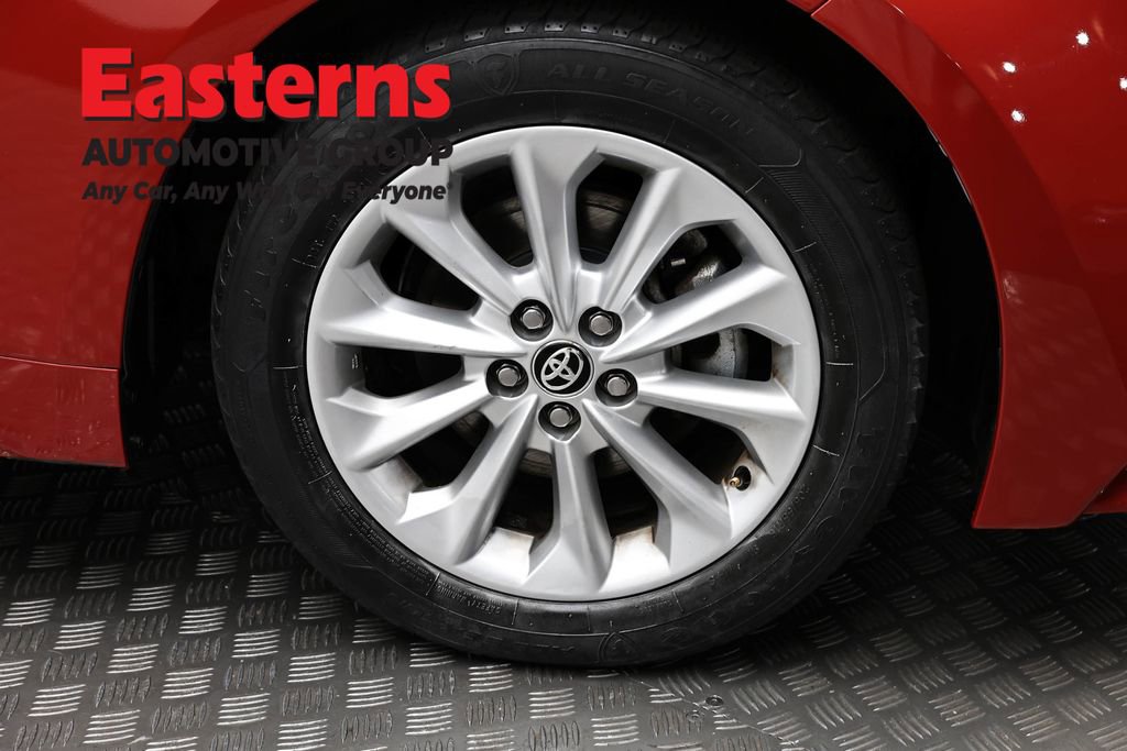 Used 2020 Toyota Corolla LE w/ LE Premium Package FWD image 31