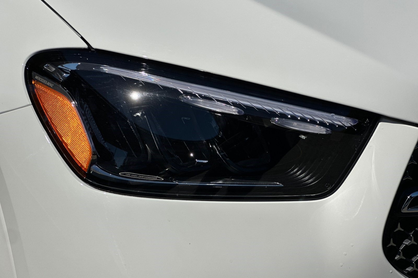 Certified 2025 Mercedes-Benz GLE 450e 4MATIC image 11