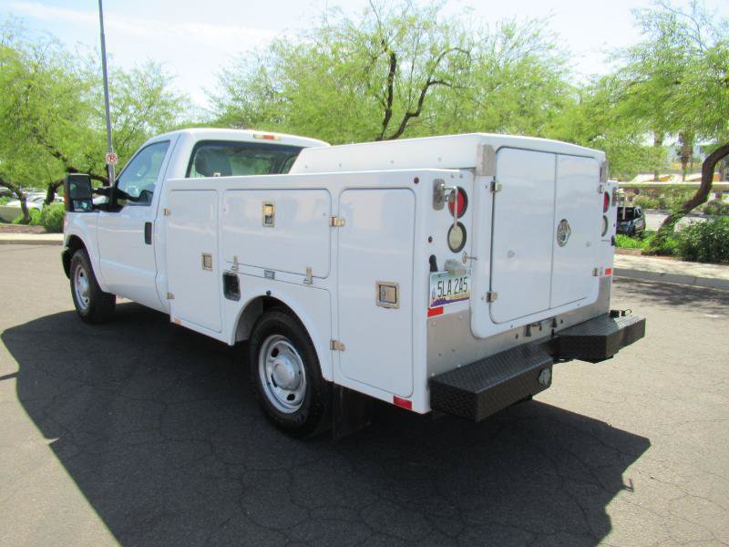Used 2011 Ford F250 XL w/ PWR Equipment Group RWD image 2