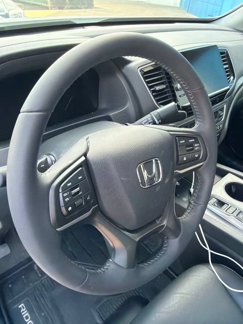 Used 2025 Honda Ridgeline RTL image 13