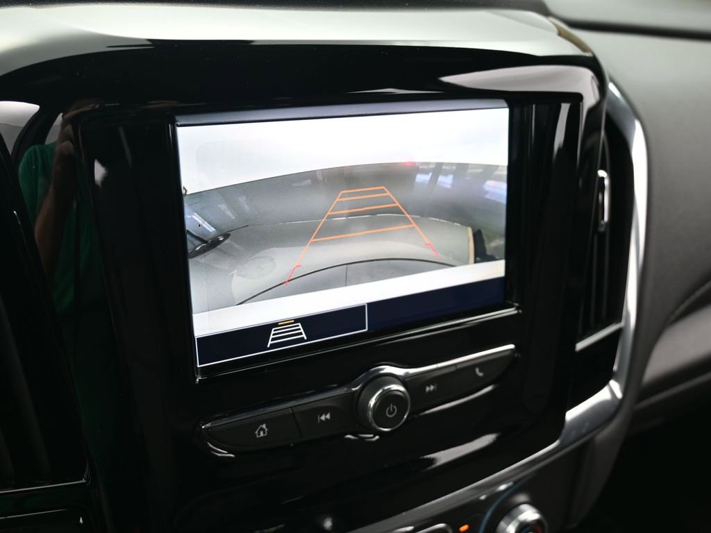 Used 2023 Chevrolet Traverse LT image 22