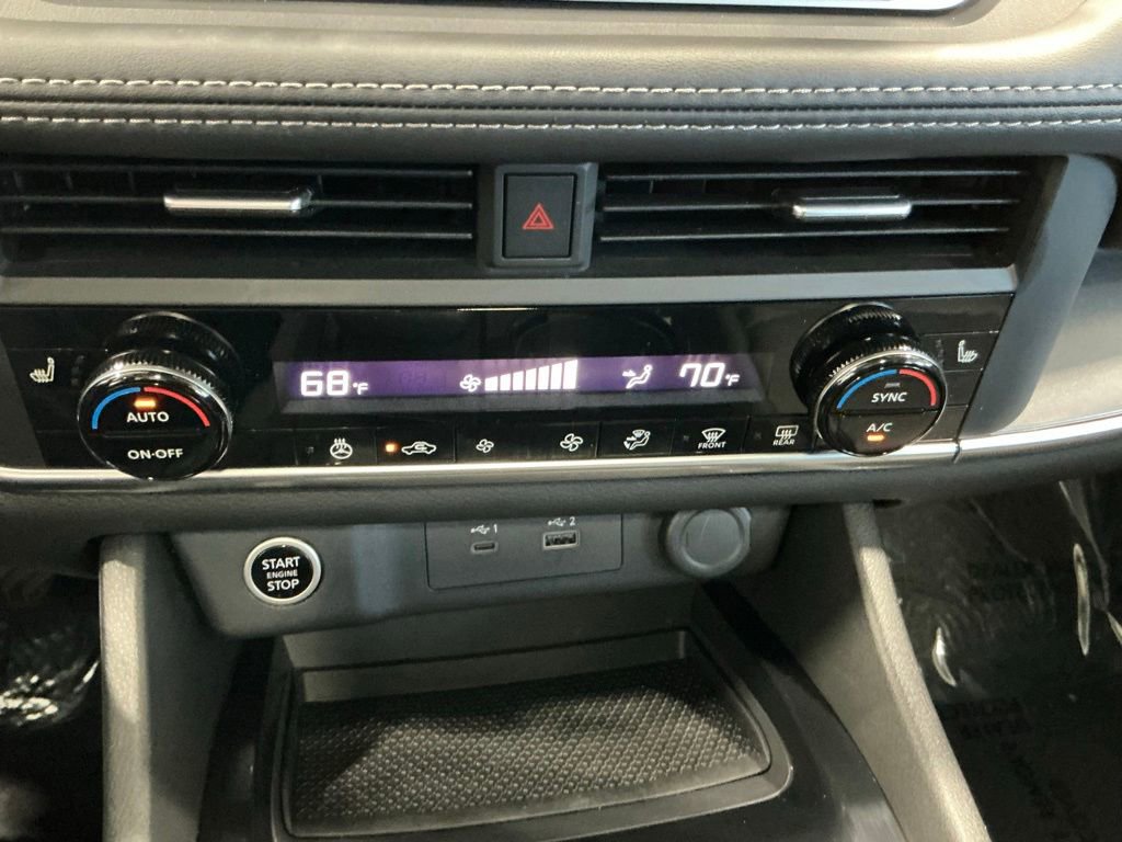 Used 2023 Nissan Rogue SV w/ SV Premium B Package FWD image 10