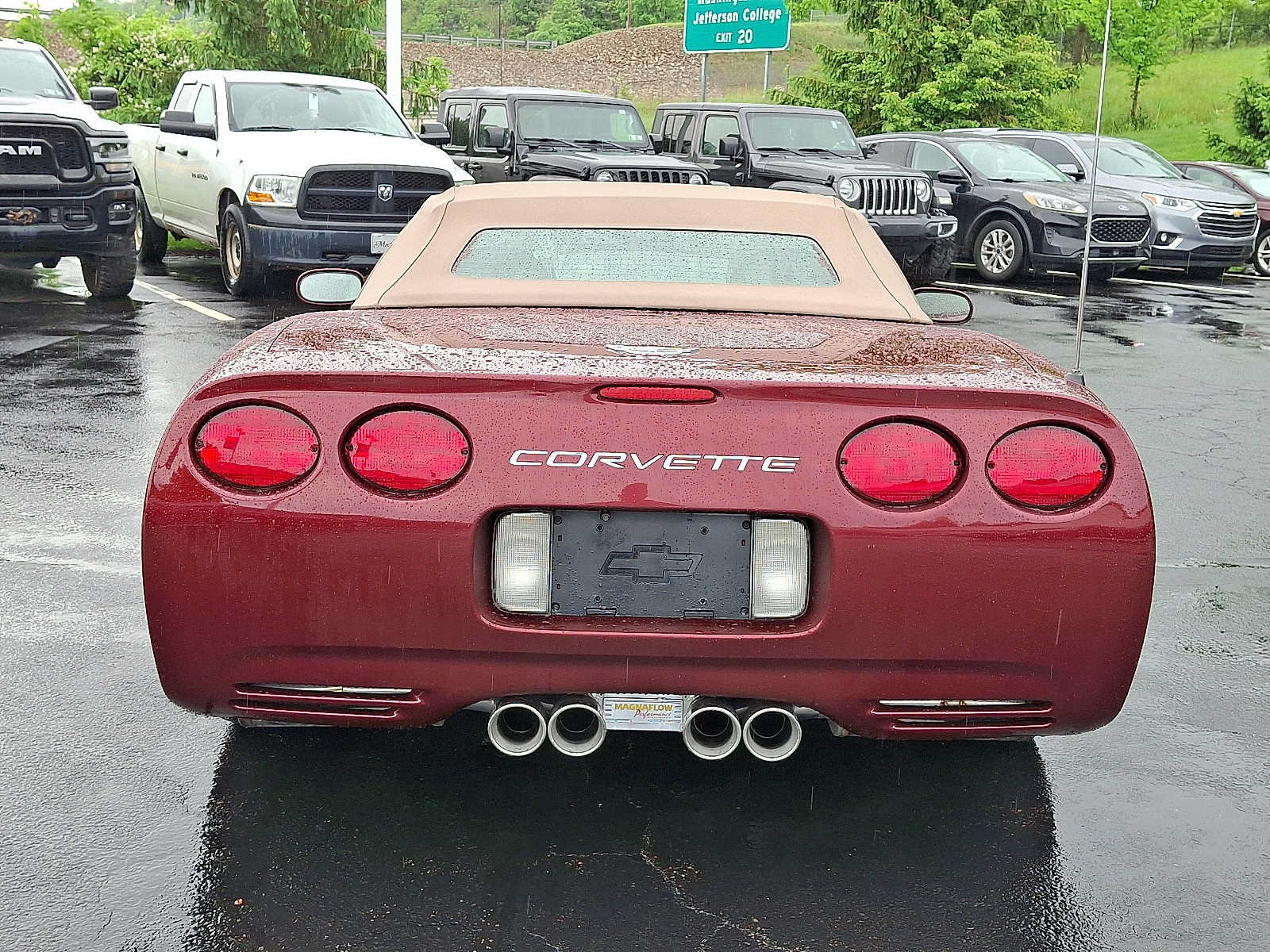 Used 2003 Chevrolet Corvette Convertible w/ Preferred Equipment Group1 RWD image 5