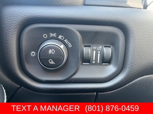 Used 2026 RAM 3500 Laramie AWD/4WD image 32