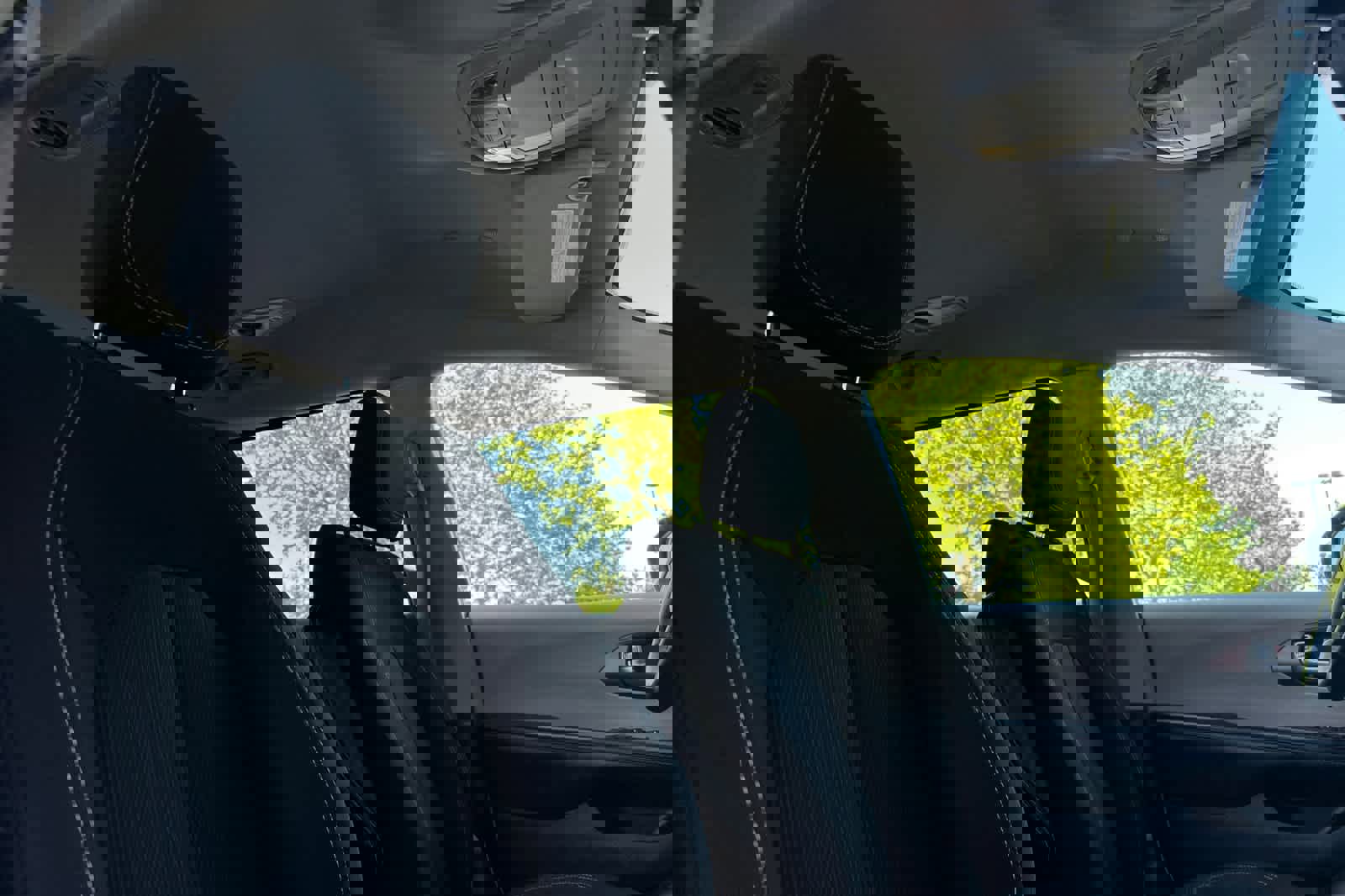 Used 2022 Chrysler Voyager LX w/ Fleet Security Group image 18