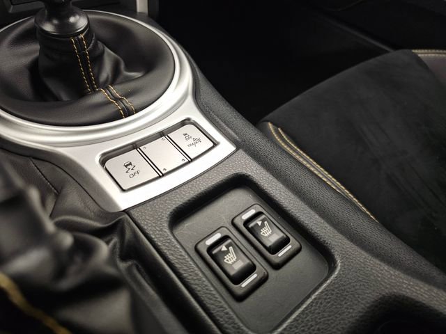 Used 2017 Subaru BRZ Series.Yellow image 35