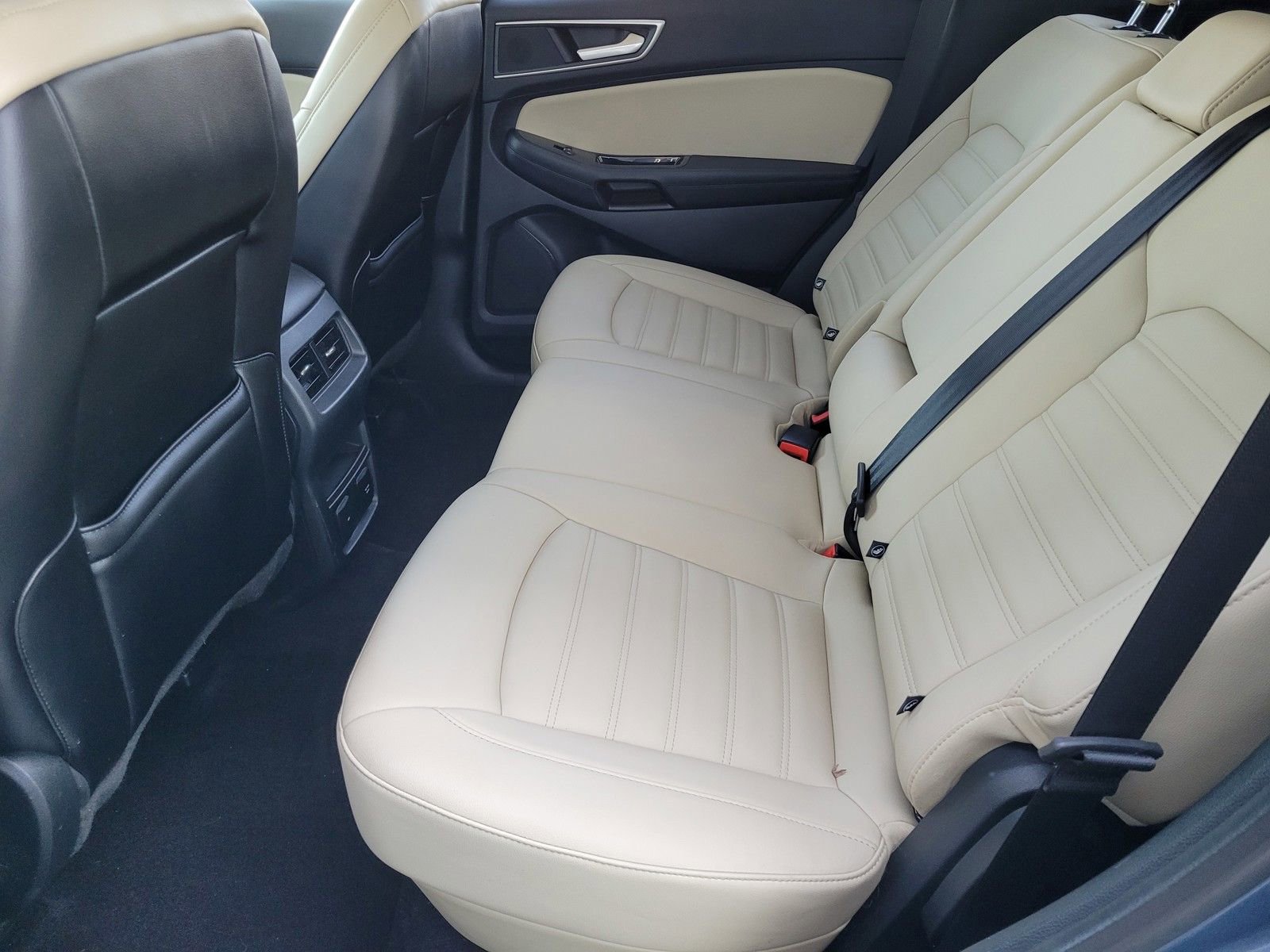 Used 2019 Ford Edge SEL w/ Equipment Group 201A image 10