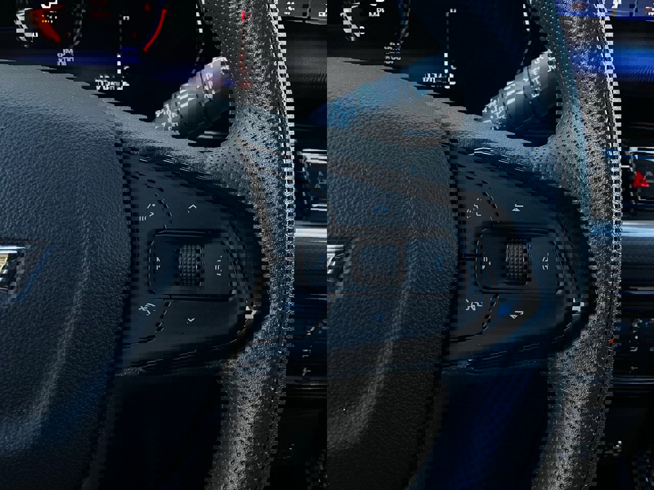 Used 2025 Chevrolet TrailBlazer LT image 31