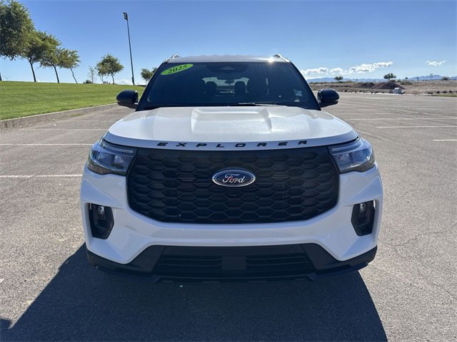 Certified 2025 Ford Explorer ST-Line w/ Premium Package image 2