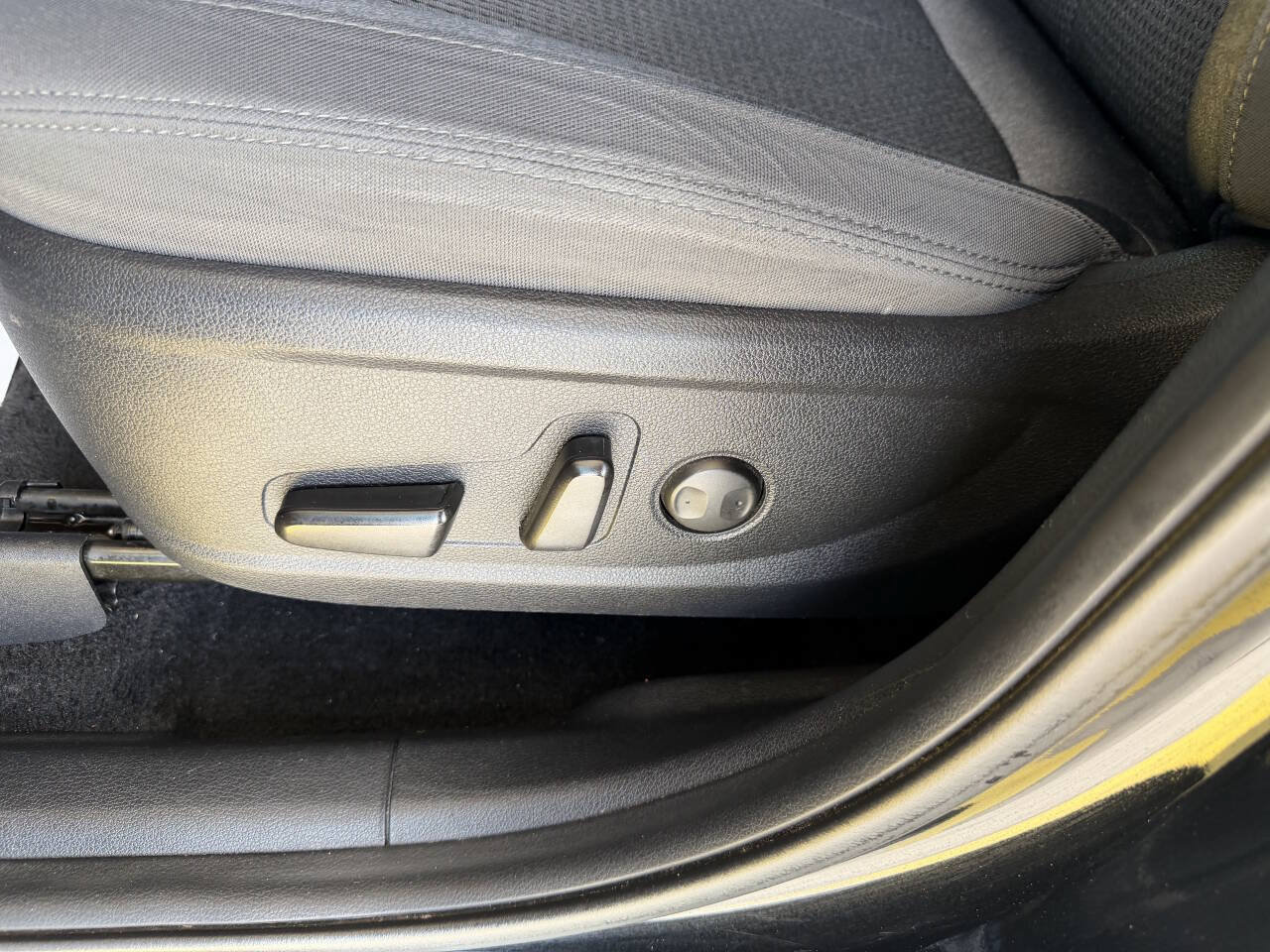 Used 2020 Hyundai Santa Fe SEL FWD image 24