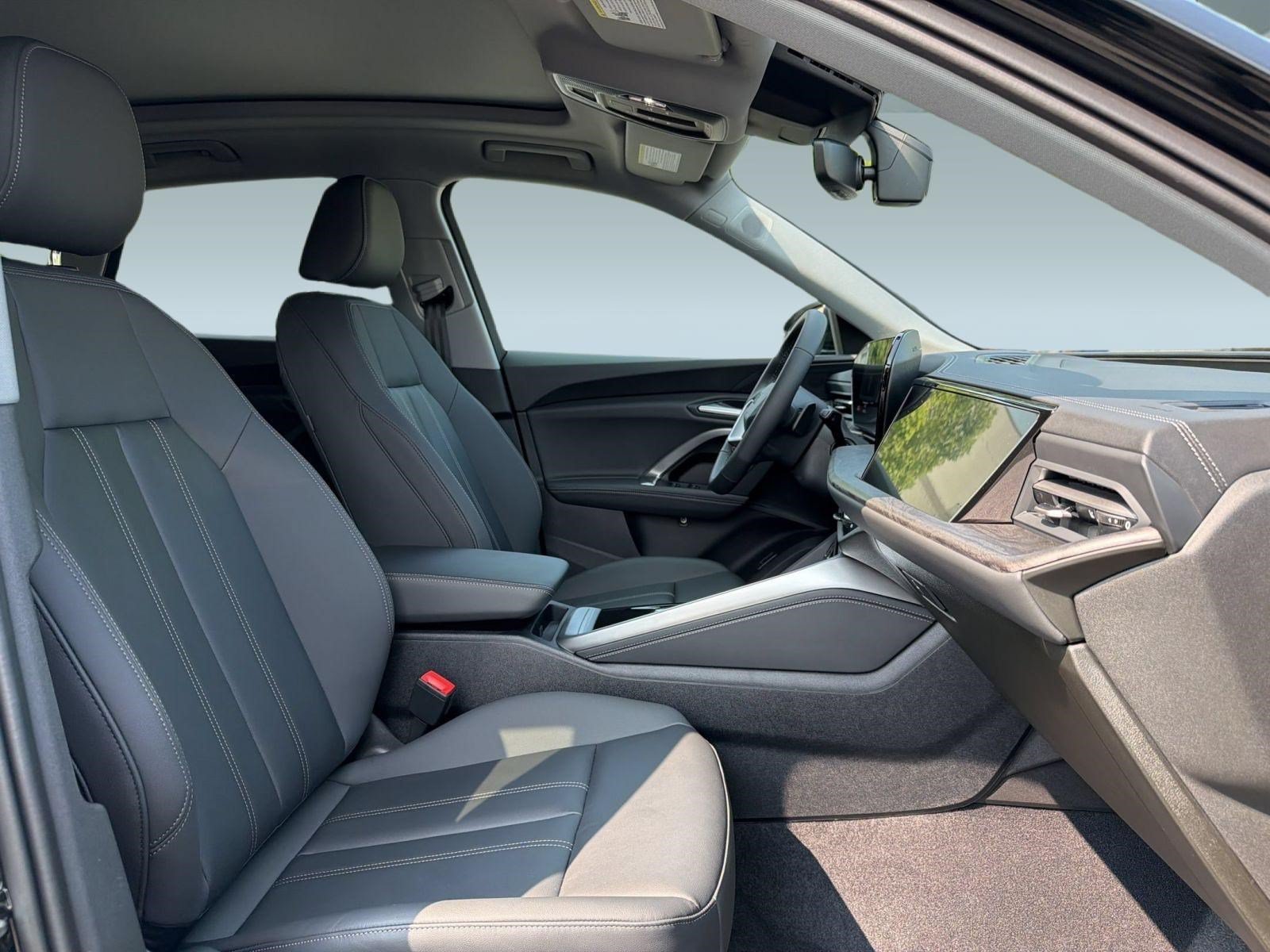 New 2026 Audi Q5 Premium AWD/4WD image 24