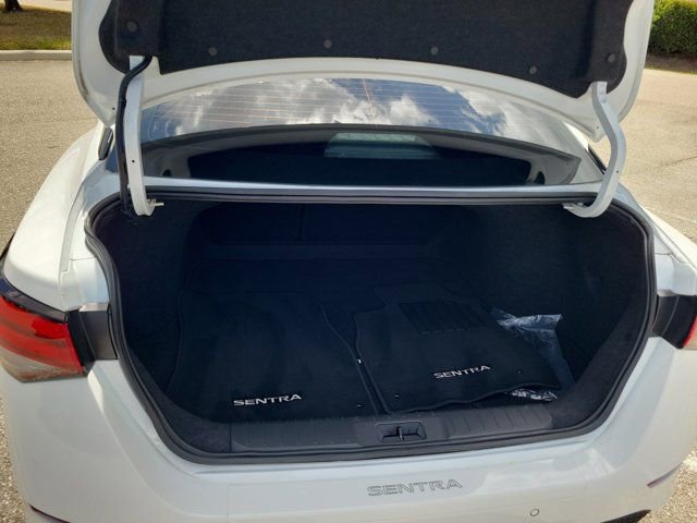 Used 2024 Nissan Sentra SV image 9