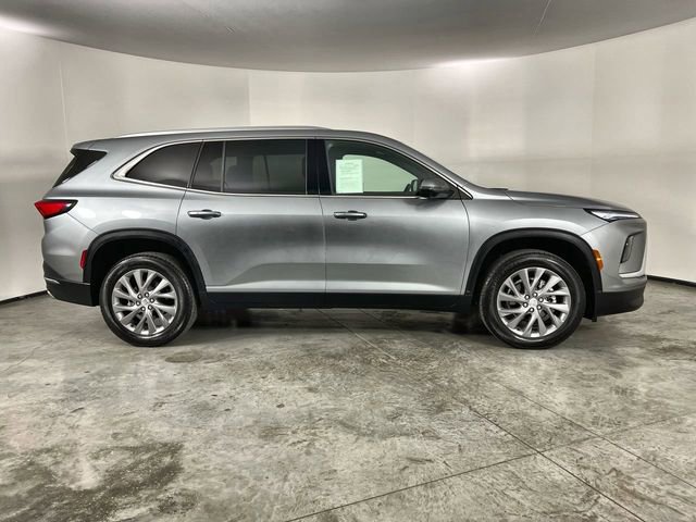 Certified 2026 Buick Enclave Preferred w/ Power Package image 9