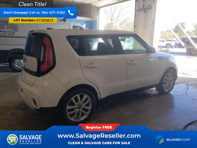 Used 2017 Kia Soul + image 4