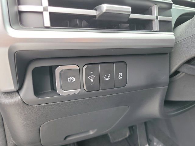 Used 2026 Hyundai Santa Fe SEL FWD image 18