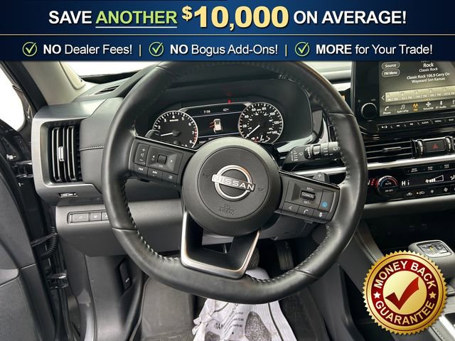 Used 2024 Nissan Pathfinder SL w/ SL Premium Package image 18