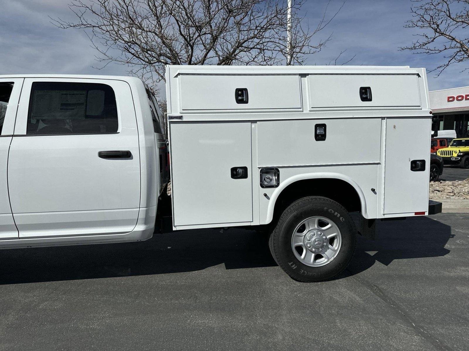 New 2023 RAM 3500 Tradesman AWD/4WD image 13
