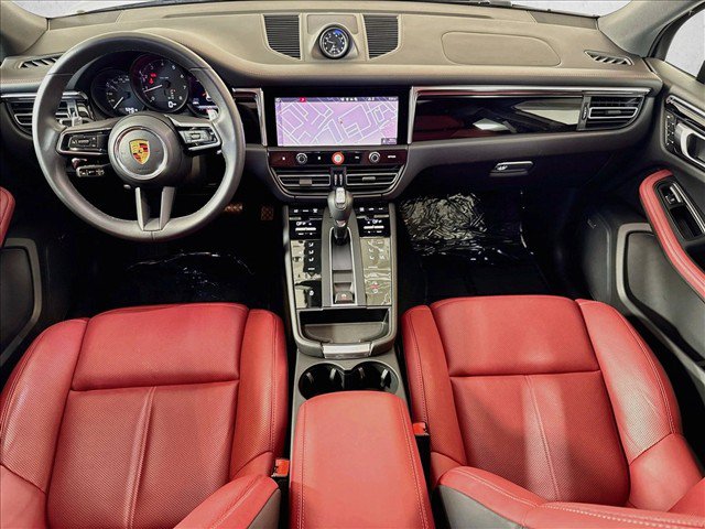 Certified 2026 Porsche Macan AWD/4WD image 20