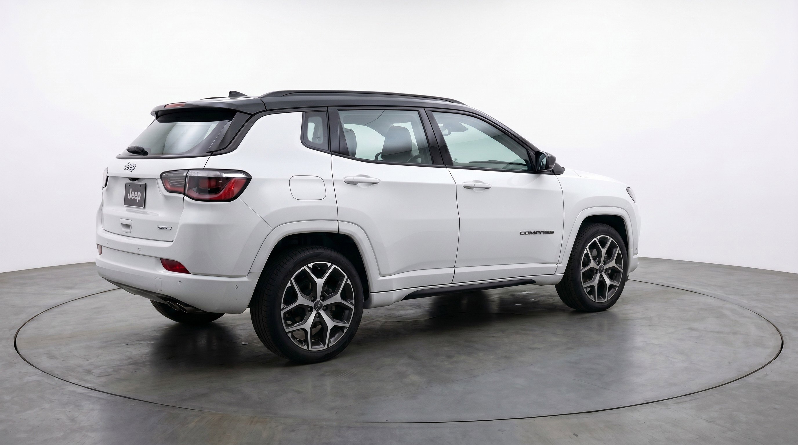 Used 2025 Jeep Compass Limited AWD/4WD image 9